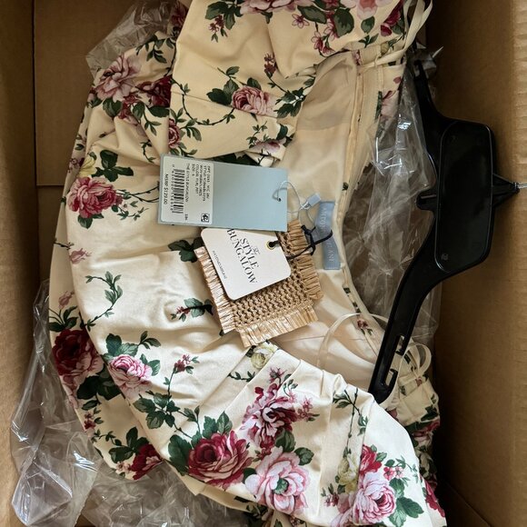 NWT Antonio Melani x The Style Bungalow | Miraflores Floral Print Puff Crop Top - Picture 6 of 15